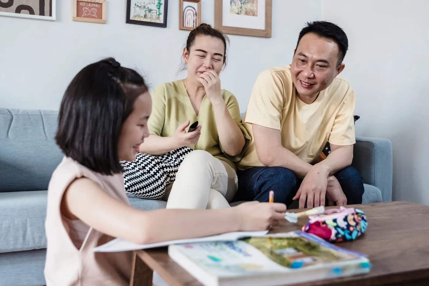 Familia disfrutando de tiempo juntos